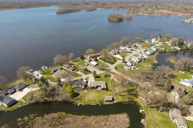 $399,900 | 430 Jefferson Drive, Michigan Center, MI 49254