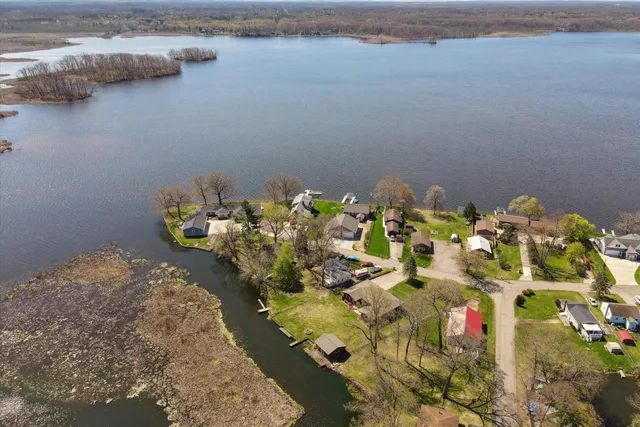 $399,900 | 430 Jefferson Drive, Michigan Center, MI 49254