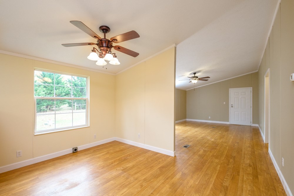 18703 Huckleberry Road Elkton, VA 22827 - Photo 4 of 30 Gallery Image 4