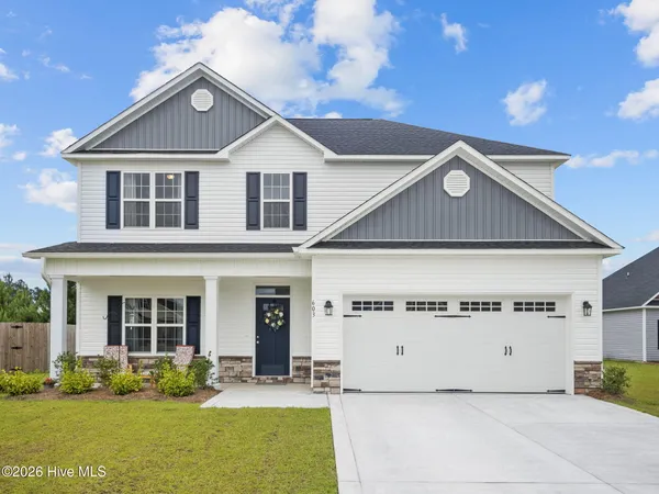 $2,200 | 603 Bonarva Court, Jacksonville, NC 28546