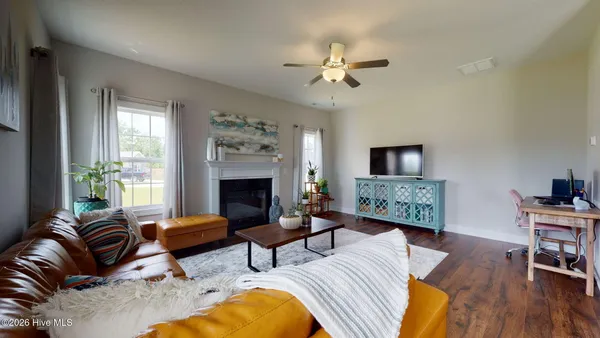 $2,200 | 603 Bonarva Court, Jacksonville, NC 28546