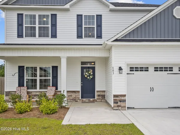 $2,200 | 603 Bonarva Court, Jacksonville, NC 28546