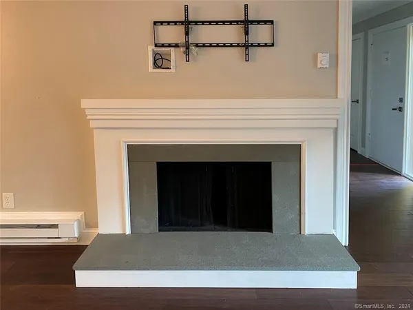 $2,850 | 311 Heritage Village, Unit B, Southbury, CT 06488