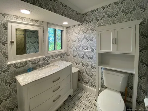 $2,850 | 311 Heritage Village, Unit B, Southbury, CT 06488