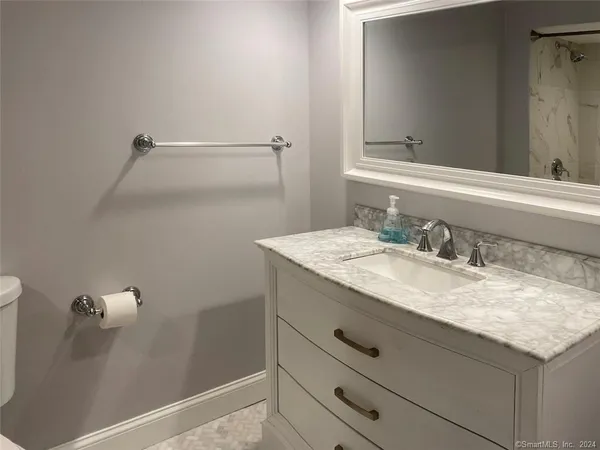 $2,850 | 311 Heritage Village, Unit B, Southbury, CT 06488