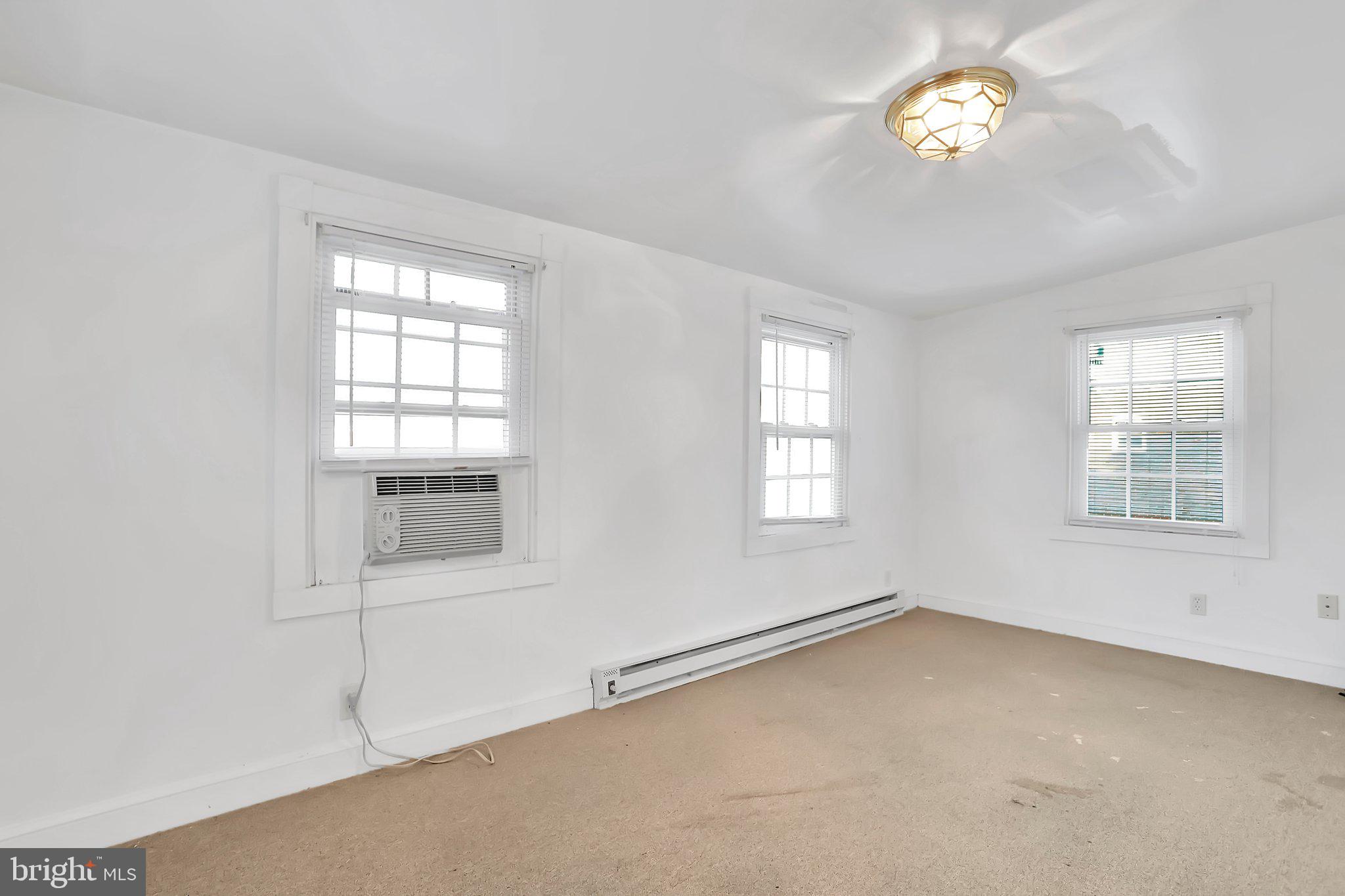 404 South Mildred Street Ranson, WV 25438 - Photo 30 of 61 Apartment 3 living room