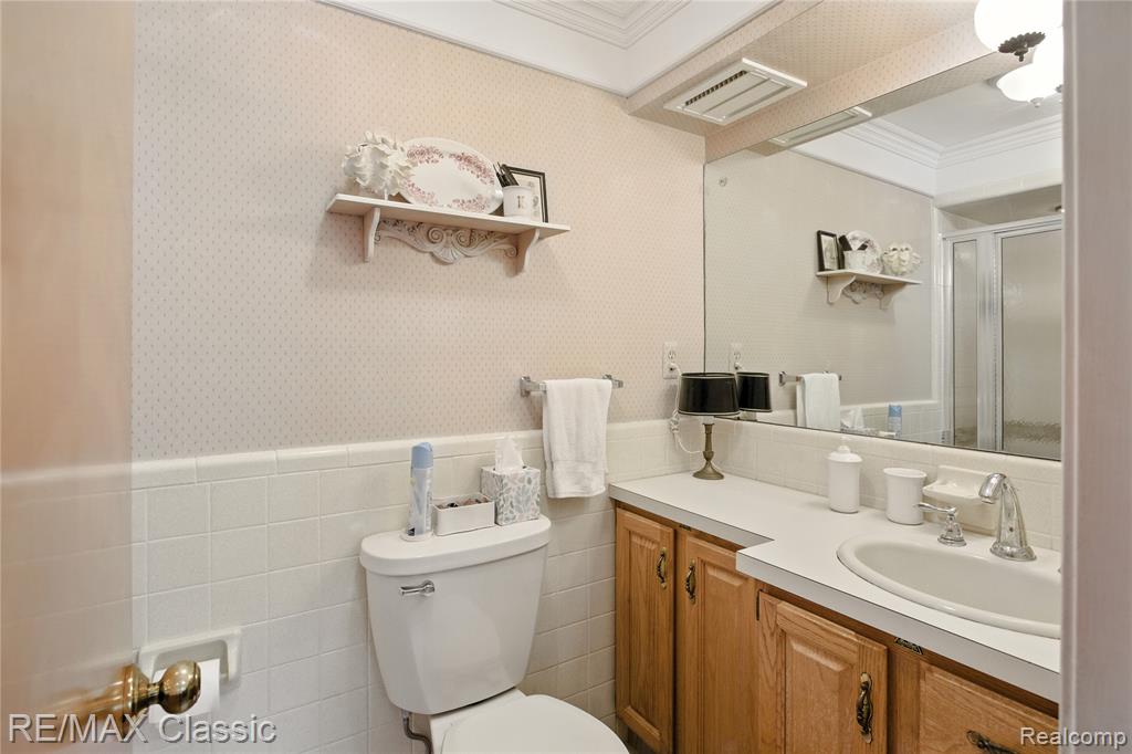 415 Booth Road Troy, MI 48085 - Photo 26 of 52