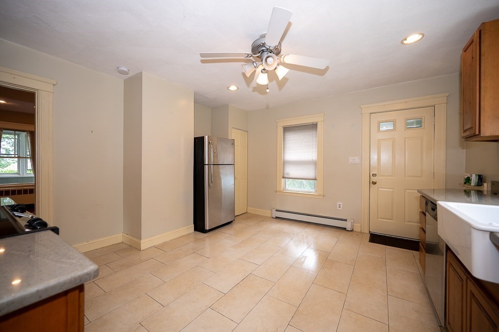 13 Rural Street Worcester, MA 01604 - Photo 4 of 29 Gallery Image 4