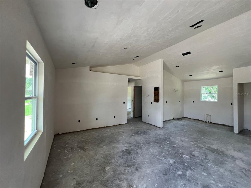 23004 Northwest 184th Road High Springs, FL 32643 - Photo 2 of 18
