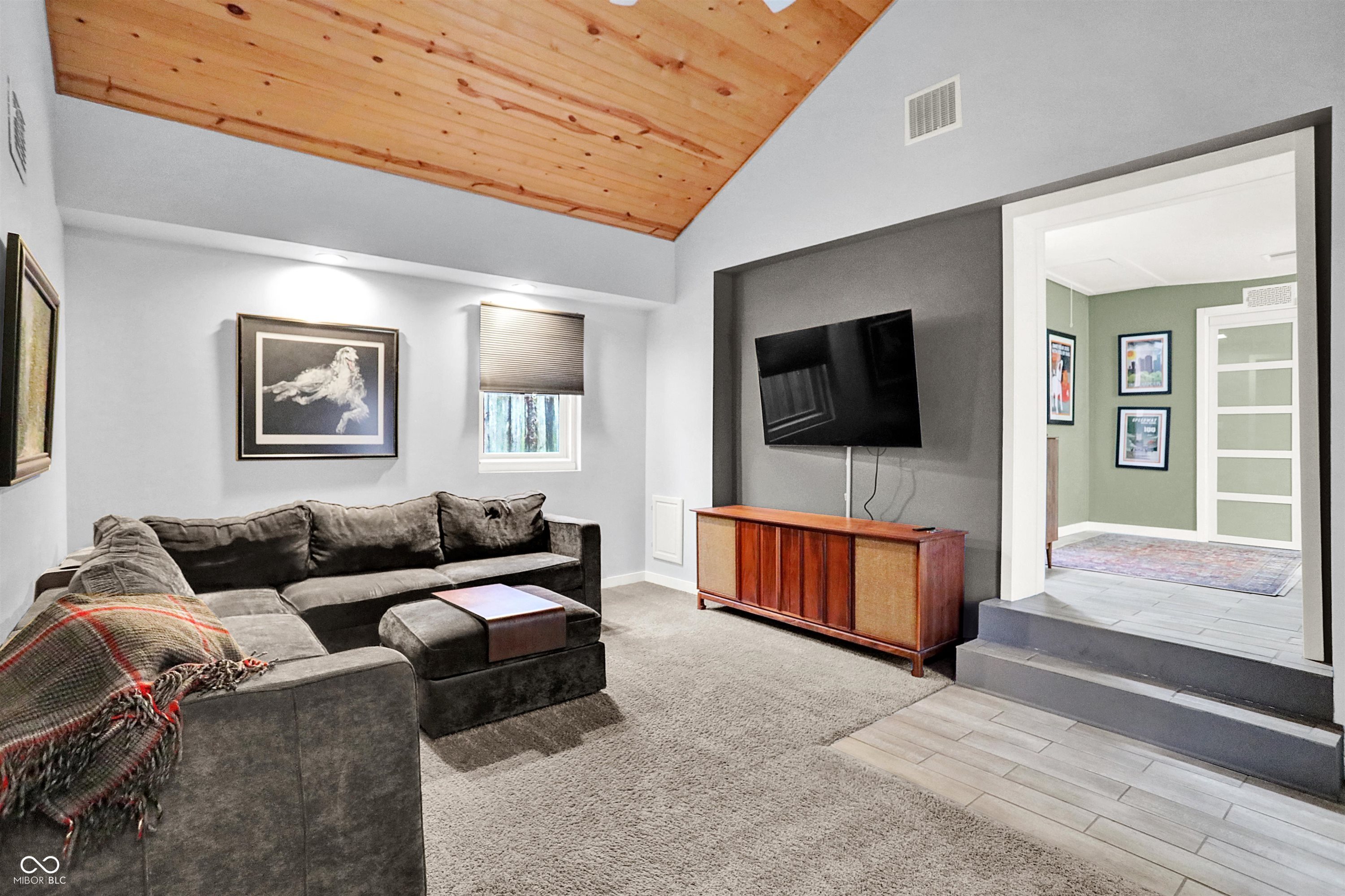 3715 Governors Road Indianapolis, IN 46208 - Photo 25 of 59