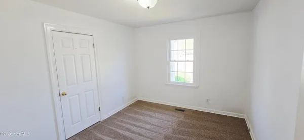 $220,000 | 6529 Dogwood Lane, Grifton, NC 28530