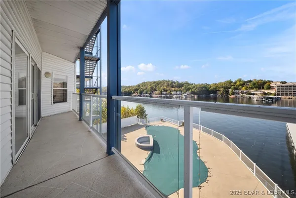 $589,000 | 183 Upper Monarch Cove Drive, Unit 3A, Lake Ozark, MO 65049