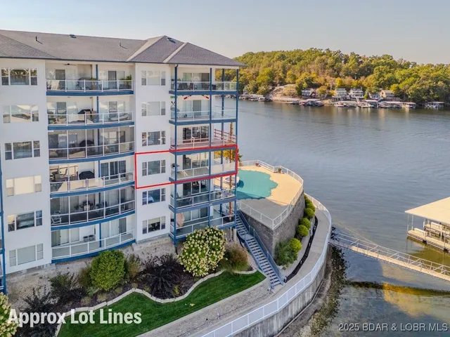 $589,000 | 183 Upper Monarch Cove Drive, Unit 3A, Lake Ozark, MO 65049