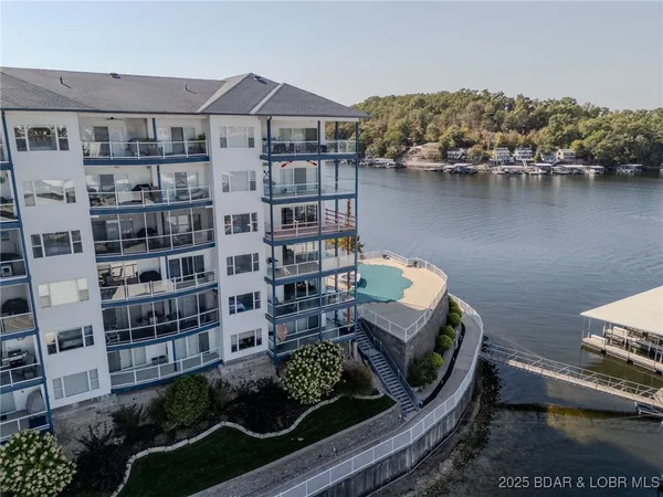 $589,000 | 183 Upper Monarch Cove Drive, Unit 3A, Lake Ozark, MO 65049