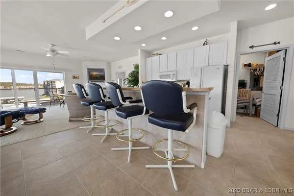 $589,000 | 183 Upper Monarch Cove Drive, Unit 3A, Lake Ozark, MO 65049