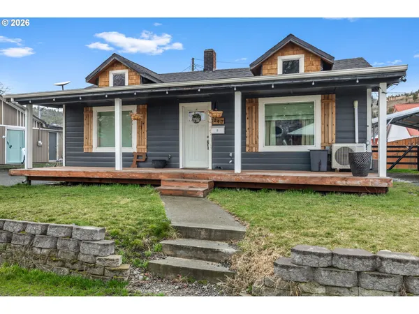 $245,000 | 242 Northwest 1st Avenue, John Day, OR 97845