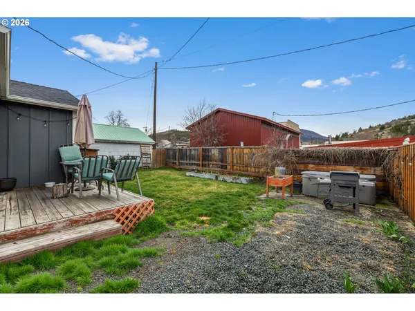 $245,000 | 242 Northwest 1st Avenue, John Day, OR 97845