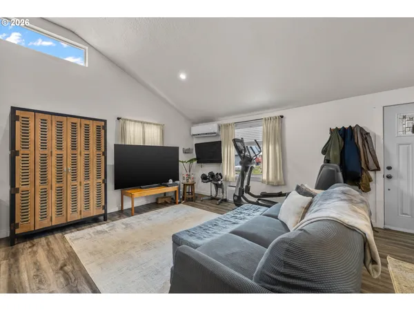 $245,000 | 242 Northwest 1st Avenue, John Day, OR 97845