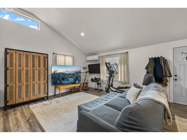 $245,000 | 242 Northwest 1st Avenue, John Day, OR 97845