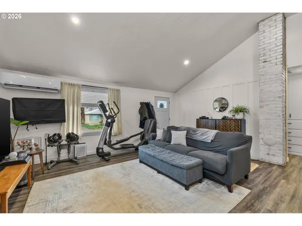 $245,000 | 242 Northwest 1st Avenue, John Day, OR 97845