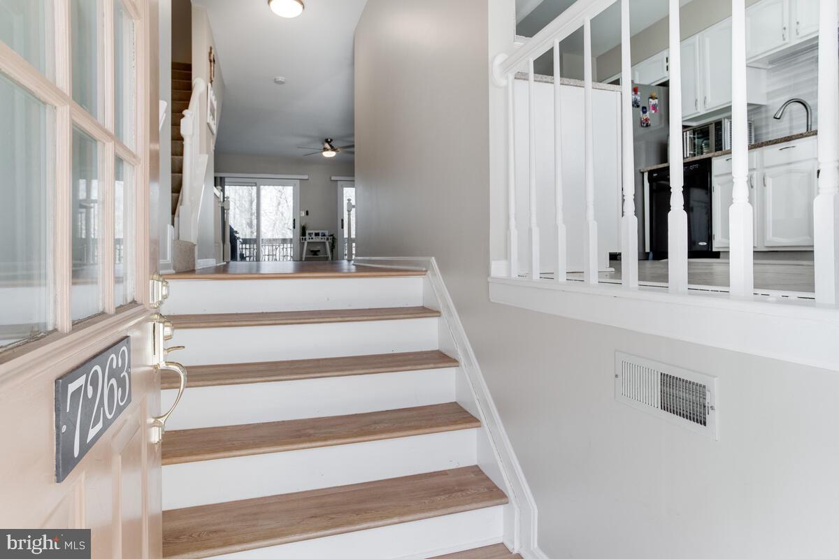 7263 Swan Point Way, Unit 165 Columbia, MD 21045 - Photo 5 of 44