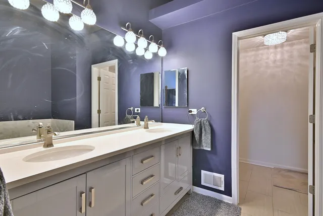 $510,000 | 377 Geneva Lane, Cary, IL 60013