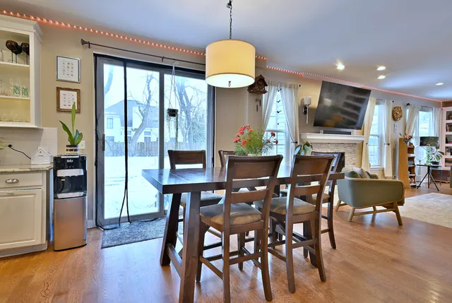 $510,000 | 377 Geneva Lane, Cary, IL 60013