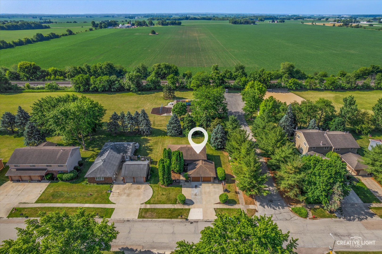 272 Maple Street Sugar Grove, IL 60554 - Photo 15 of 27 Gallery Image 15