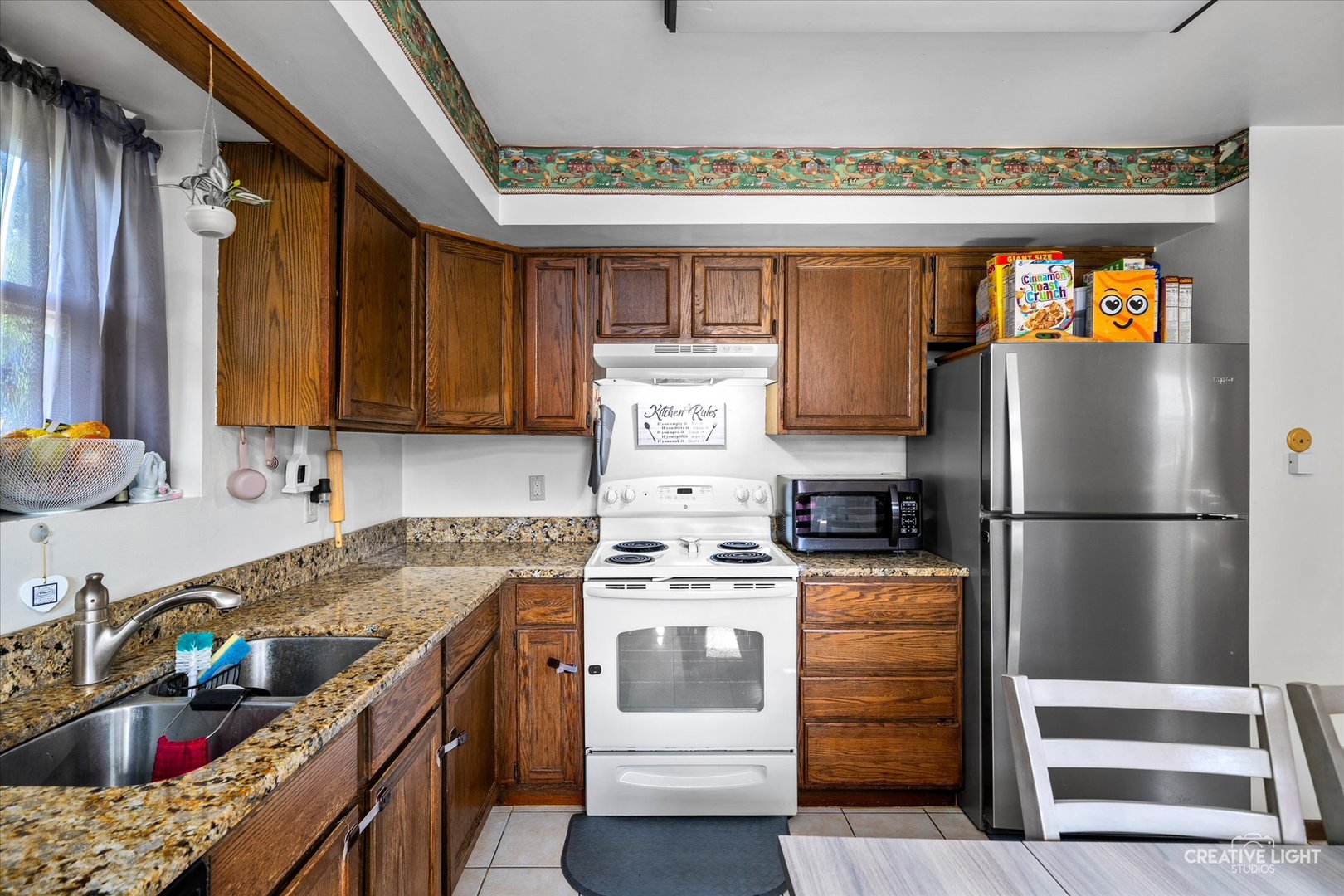 272 Maple Street Sugar Grove, IL 60554 - Photo 6 of 27 Gallery Image 6