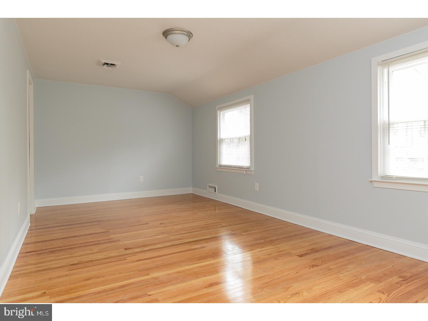 1262 Charleston Road Cherry Hill, NJ 08034 - Photo 16 of 25 Gallery Image 16