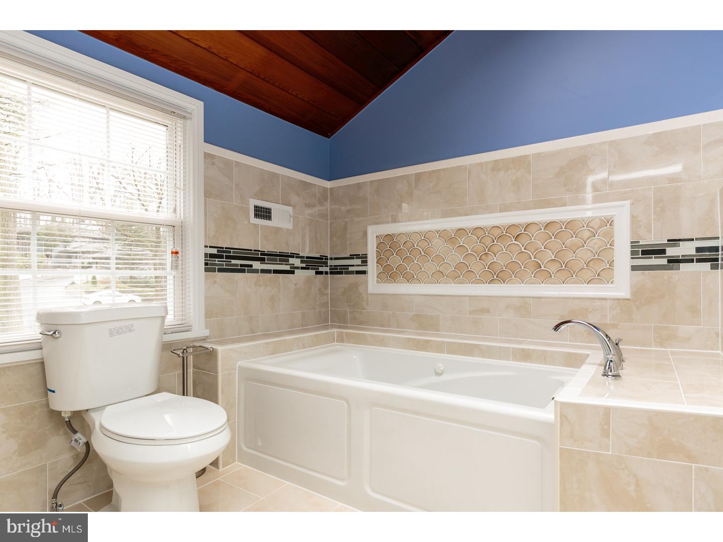 1262 Charleston Road Cherry Hill, NJ 08034 - Photo 18 of 25 Gallery Image 18