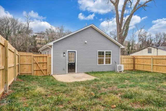 $205,000 | 1424 Varnell Avenue Northeast, Roanoke, VA 24012