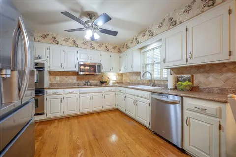 $500,000 | 12704 West 117th Street, Overland Park, KS 66210