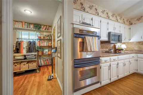 $500,000 | 12704 West 117th Street, Overland Park, KS 66210