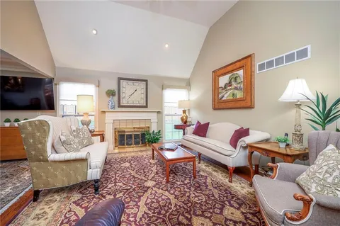 $500,000 | 12704 West 117th Street, Overland Park, KS 66210