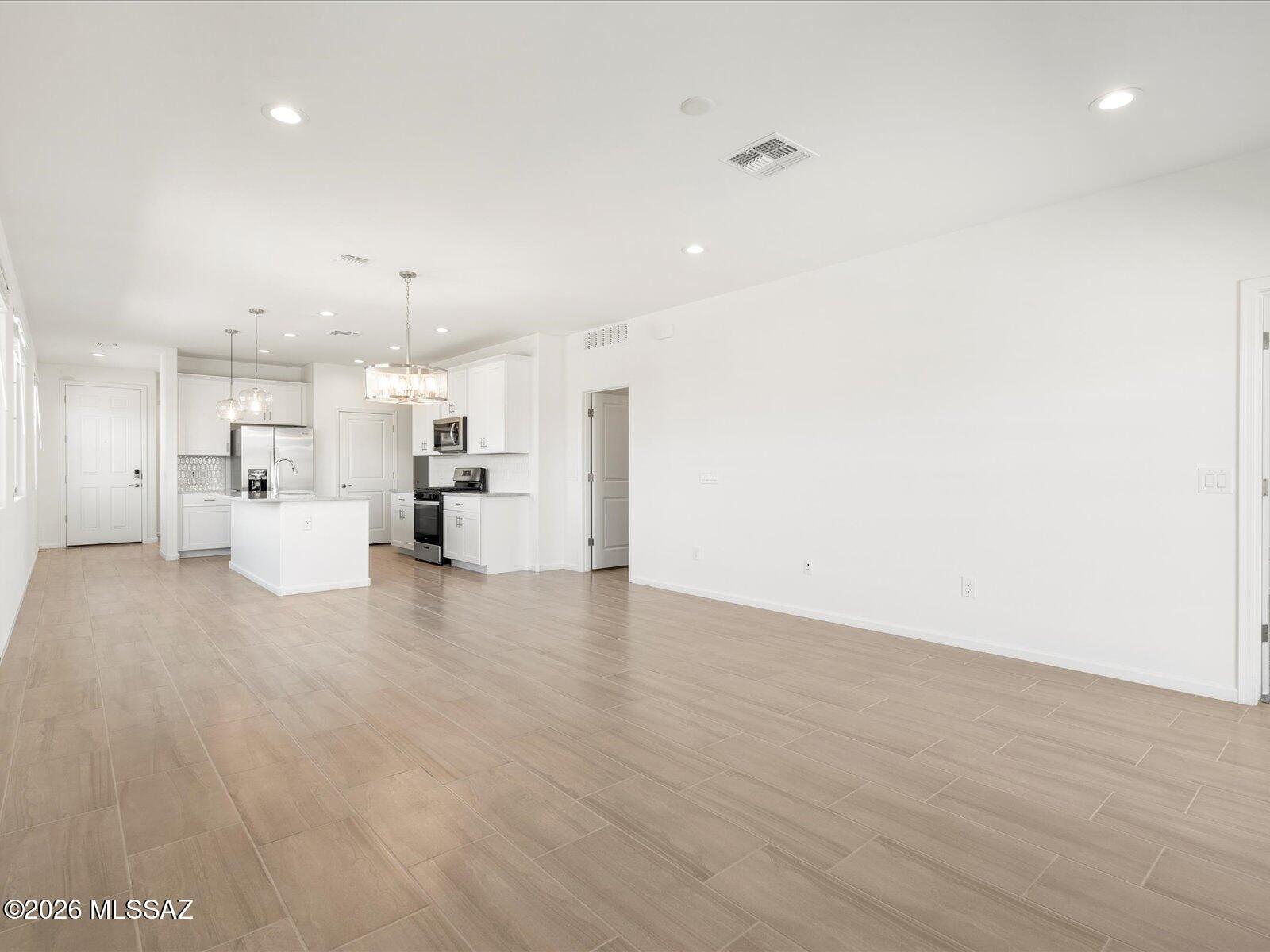 5176 West Bowen House Road Tucson, AZ 85757 - Photo 8 of 15