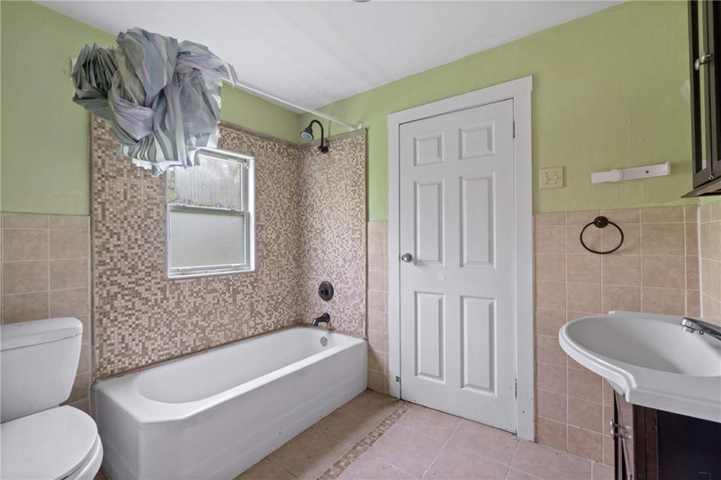 485 Pierson Run Road Pittsburgh, PA 15239 - Photo 10 of 27