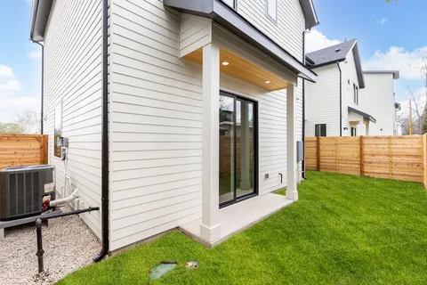 $549,000 | 408 Linden Street, Unit B, Austin, TX 78702