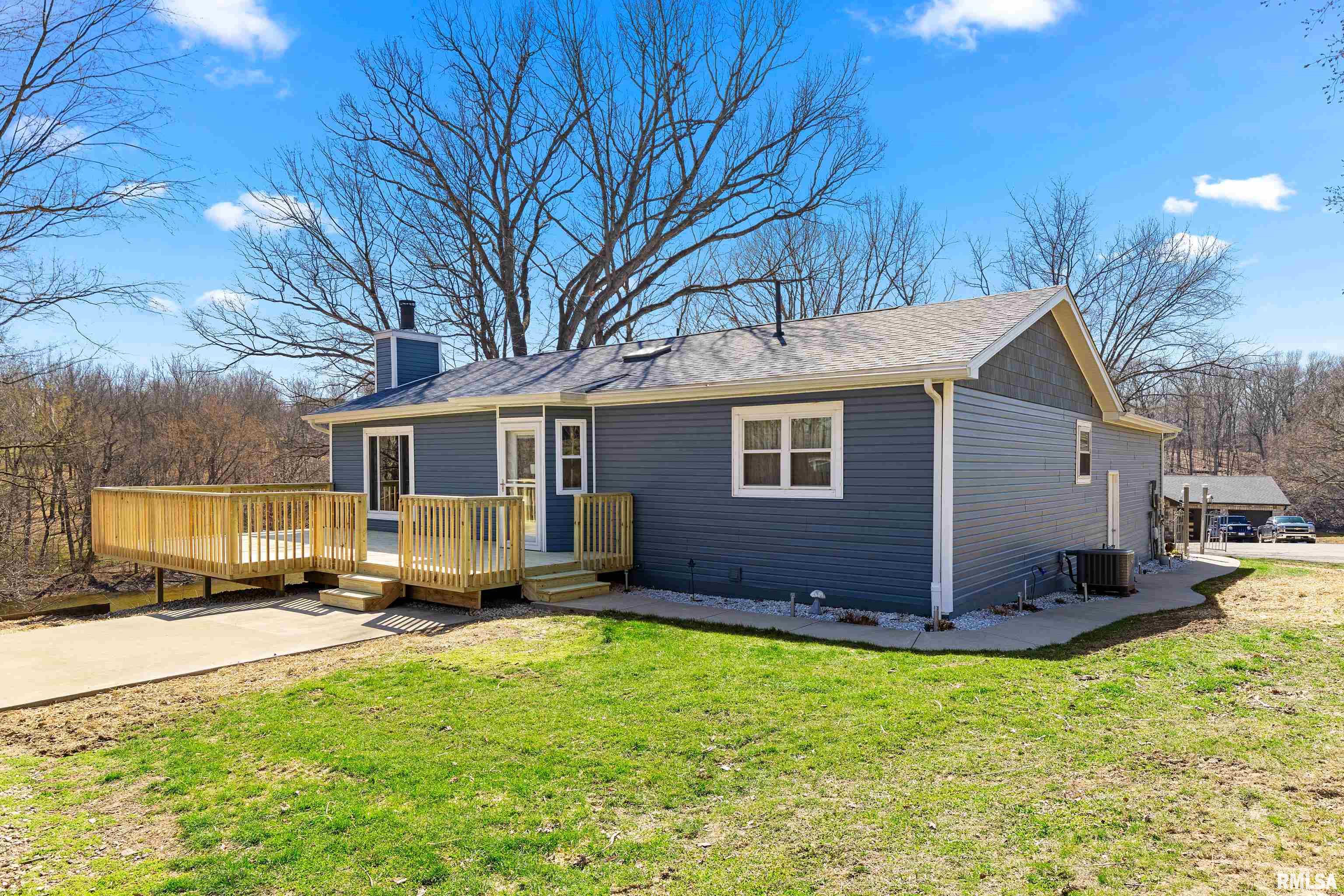 45 Roxbury Road Mackinaw, IL 61755 - Photo 5 of 40