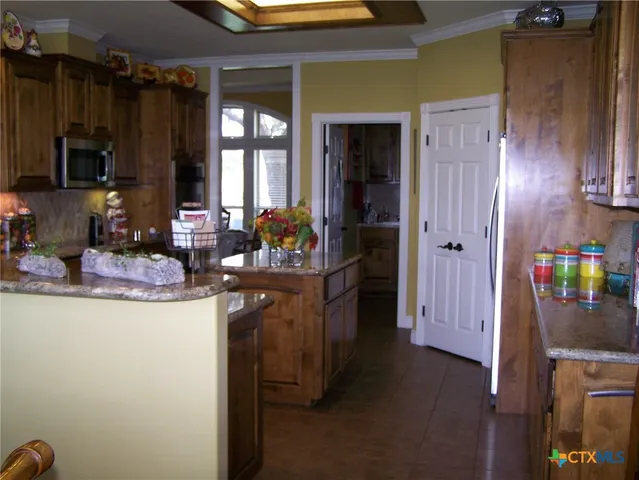 $550,000 | 101 Laurel Oak Circle, Cuero, TX 77954