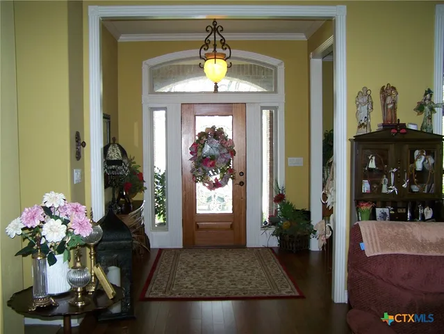 $550,000 | 101 Laurel Oak Circle, Cuero, TX 77954