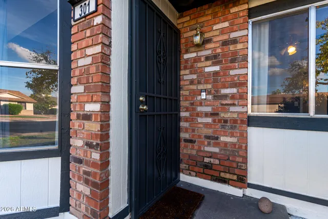 $475,000 | 301 East Desert Lane, Gilbert, AZ 85234