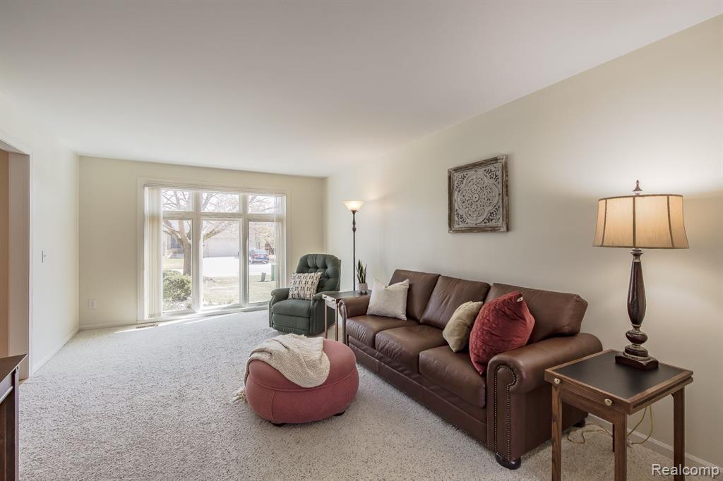2035 Reagan Drive Rochester Hills, MI 48309 - Photo 12 of 51