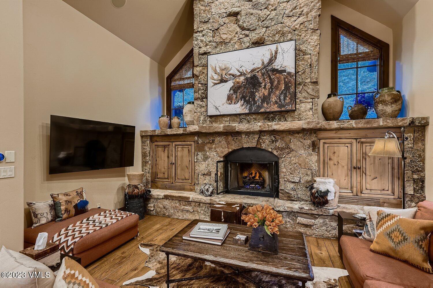 35 Cresta Road Edwards, CO 81632 - Photo 8 of 44 35 Cresta Court Hearth Room 2