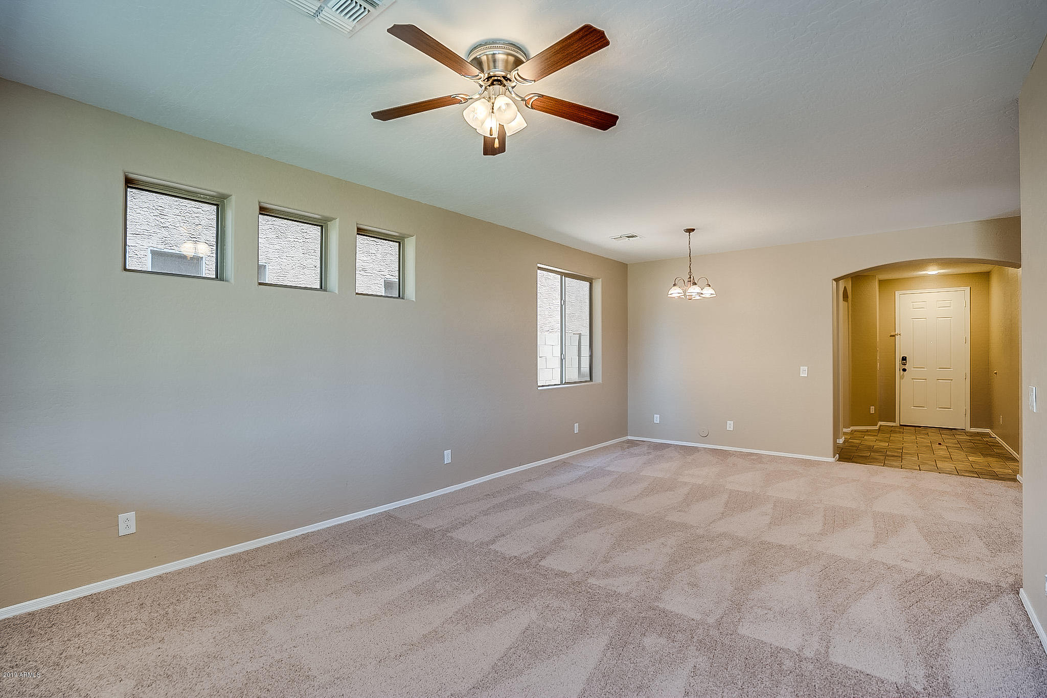 6802 West Rowel Road Peoria, AZ 85383 - Photo 4 of 23 Rowel-10