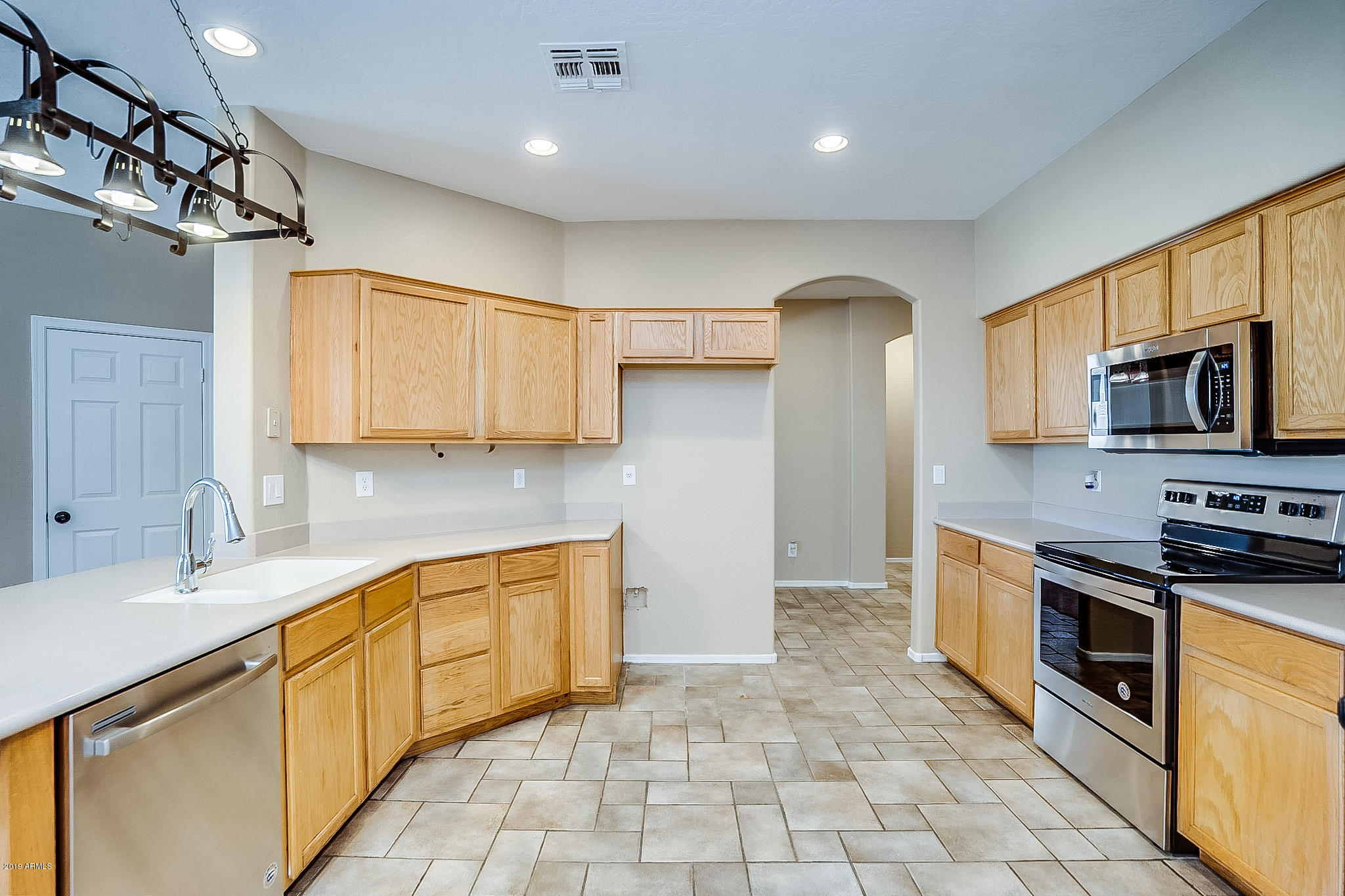 6802 West Rowel Road Peoria, AZ 85383 - Photo 8 of 23 Rowel-20