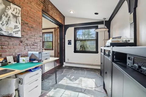 $799,000 | 9 Dogwood Road, West Orange, NJ 07052