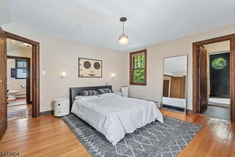 $799,000 | 9 Dogwood Road, West Orange, NJ 07052