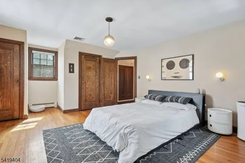 $799,000 | 9 Dogwood Road, West Orange, NJ 07052