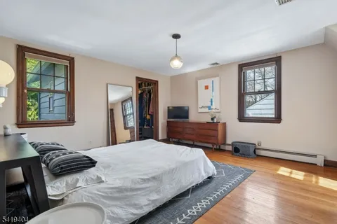 $799,000 | 9 Dogwood Road, West Orange, NJ 07052